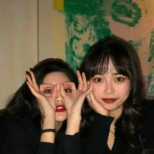 闺蜜头像心仪女孩常驻身边