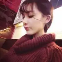 长发侧脸唯美头像