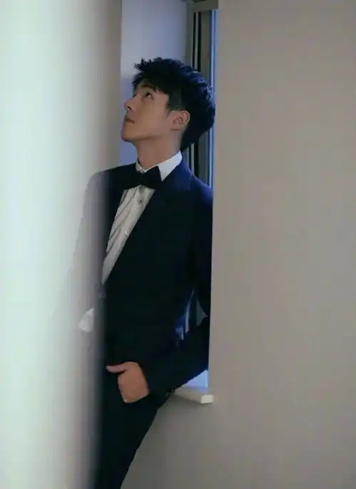 刘昊然虽然我来晚了但还是想说一句有你们真好