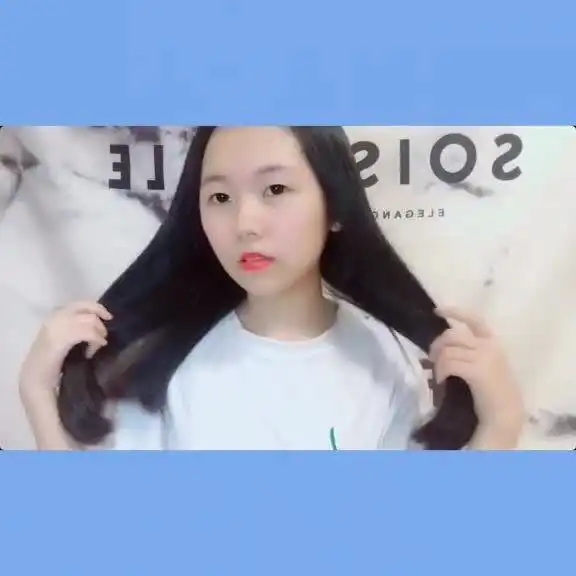 长发的气质美女