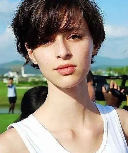 短发清纯头像女生帽子