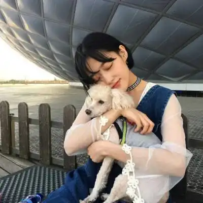 个性女头像酷短发霸气图片,高清好看的短发女头像个性酷炫
