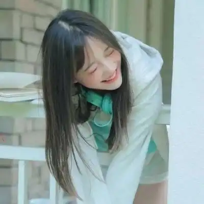 女生笑的头像微信头像女生开心图片