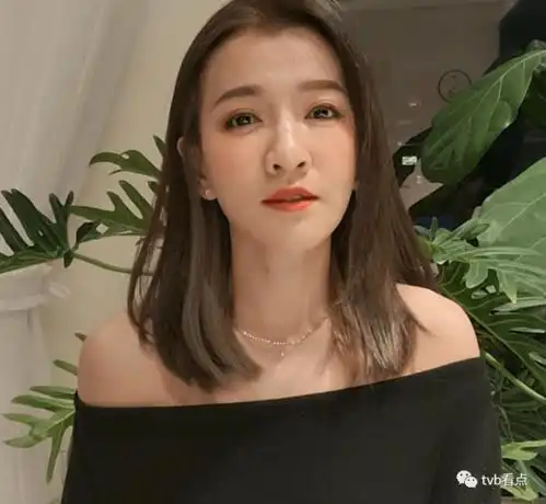 半夜瘫坐阳台吓坏老公45岁女星恐慌症发作,已前往精神科就医