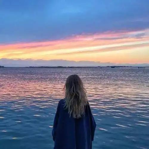 放不下执念,放不下你,余生把你放心底