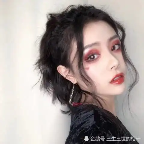 最近火了清醒点句子傻孩子,你才十几岁,谈什么狗屁爱情