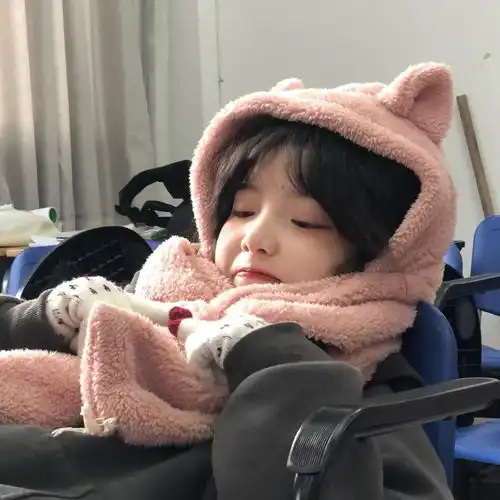 双人闺蜜头像女真人兄弟