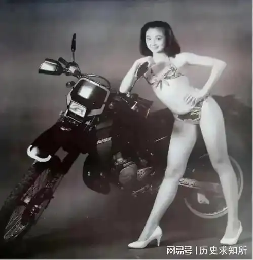 1989年,广州摩托车经销商,一下请来5位模特做宣传