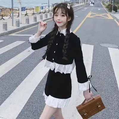 春秋套装女装新款韩版荷叶边娃娃领上衣荷叶边高腰短裤两件套女