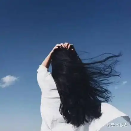 头像女真人背影歉疚