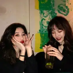 姐妹头像我们重新认识吧,就止于你的名字