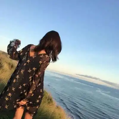 故事对不起,是我瞒着你,让你受了好多委屈,你愿意等我吗
