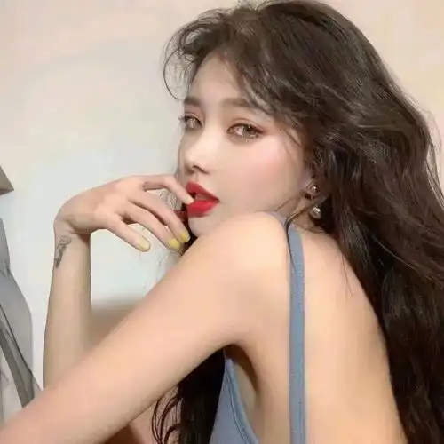 女生头像丨像鹿穿过花岗风吹开一枝扶桑