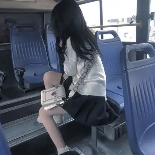 你一定要站在自己所热爱的世界里闪闪发光推荐女头