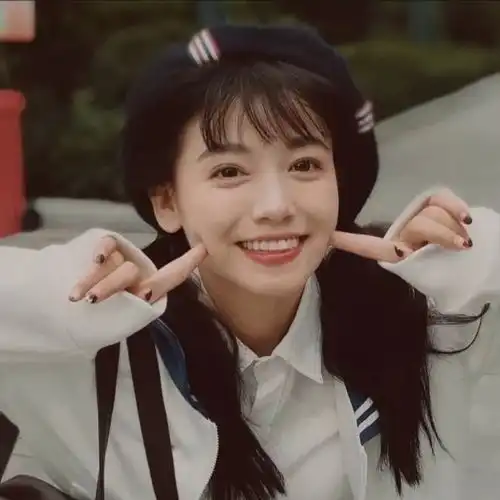 丧气女图头像唐嫣和