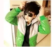 一个女生头像,黄色的,有墨镜,在戴帽子,帮忙找找是这个的情侣头像搜狗问问