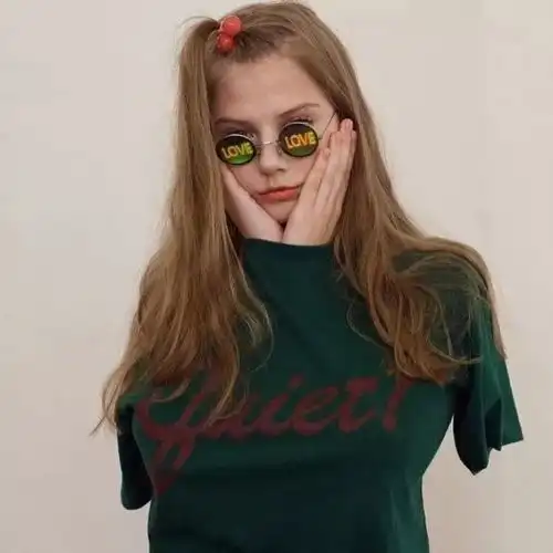 搞怪头像或许短暂,或许难堪,生活本就该这样