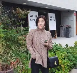 高领毛衣怎么穿,才能让你穿出电视剧女主的味道
