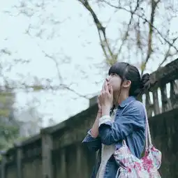 求这个照片里的女孩叫什么我在找她一系列照片的高清大图,求帮助