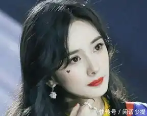 路人偶遇杨幂,扎双马尾清纯又可爱,网友漫画少女本人了