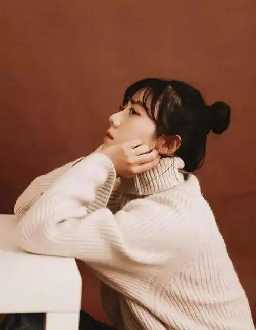 室内人像拍照姿势,教你拍出好看大气的写真照