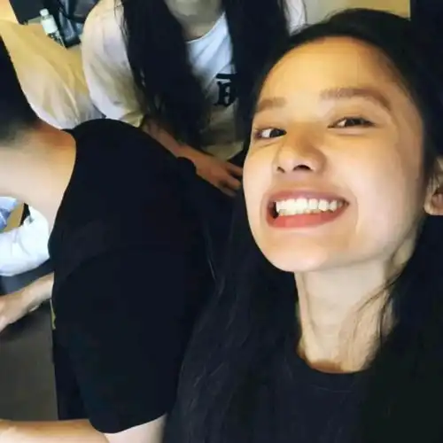 从没见过娱乐圈有一位女明星的照片这么适合当头像,好看果然吃香