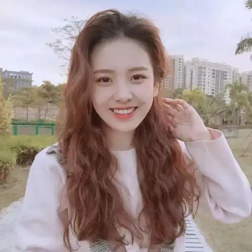 直发显脸大,头发贴头皮要怎么才能显示脸小