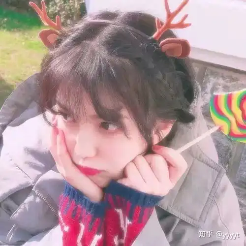 有哪些好看的学院风头像少女