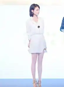 从土妞逆袭成女神,她只穿了这两个颜色