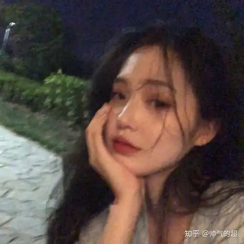 女性信佛的微信头像李嫣