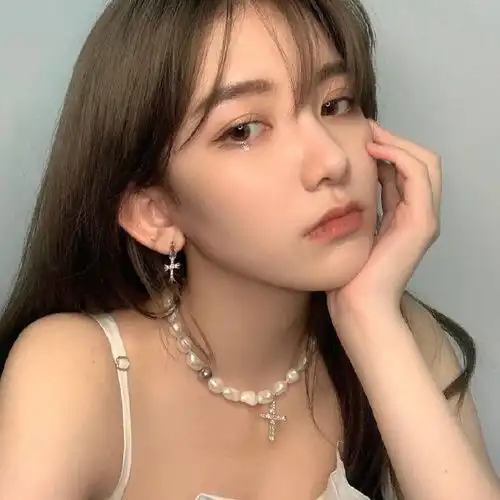 女上头像,爱像毒药,不敢上头