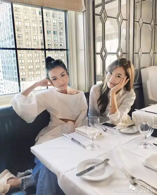 如何把300元穿出3000元的高级感最会穿衣的亚裔博主告诉你