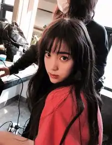 欧阳娜娜瘦了长大后的娜娜用好肌肤告诉你少女力不重要重要的是肌肤水润感