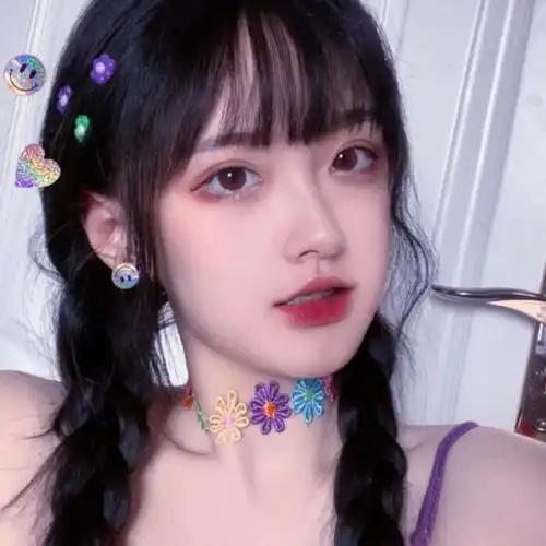 超可爱女生头像真人嘟嘴