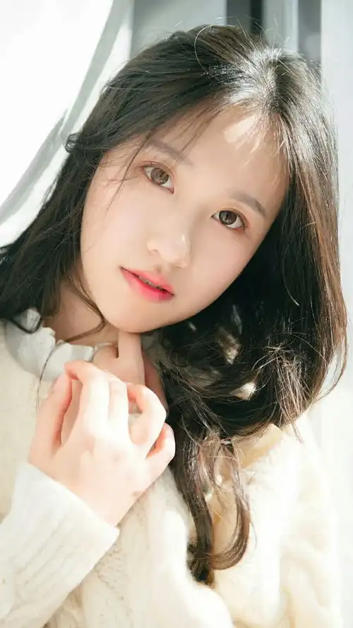女孩侧脸头像竖屏壁纸头