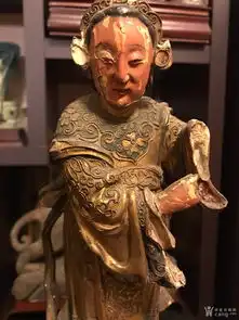 女造像