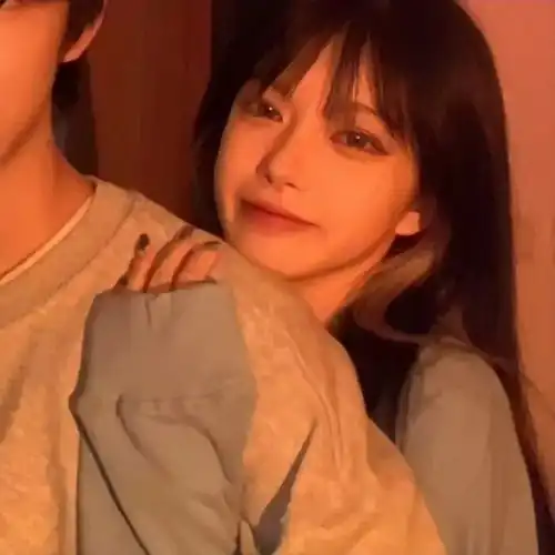 青春情侣头像快点保存起来吧